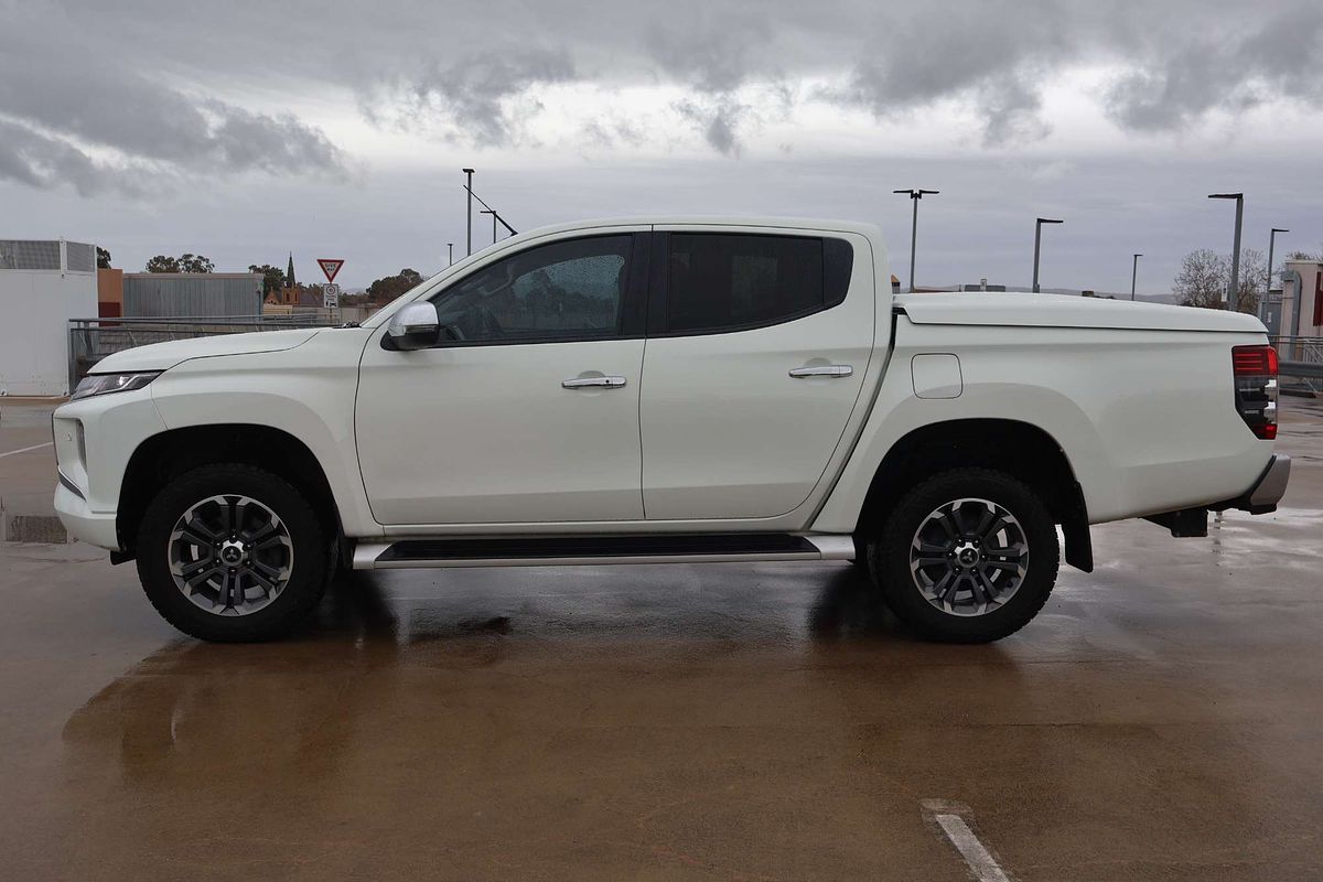 2021 Mitsubishi Triton GLS MR 4X4
