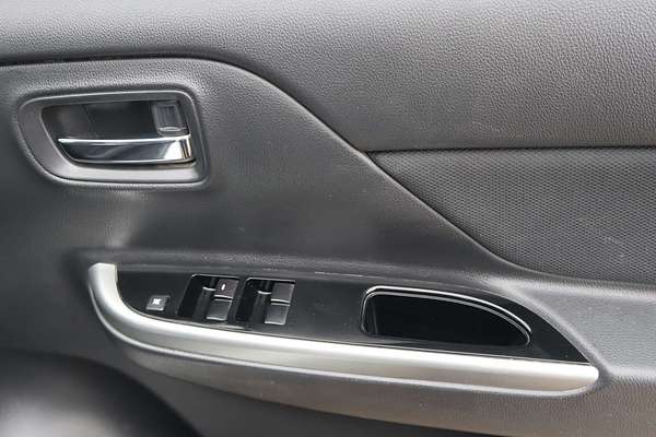2021 Mitsubishi Triton GLS MR 4X4