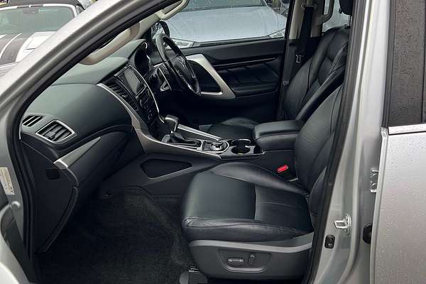 2015 Mitsubishi Pajero Sport Exceed QE