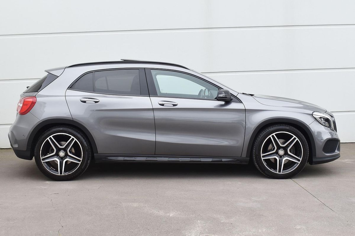 2015 Mercedes-Benz GLA-Class GLA250 X156