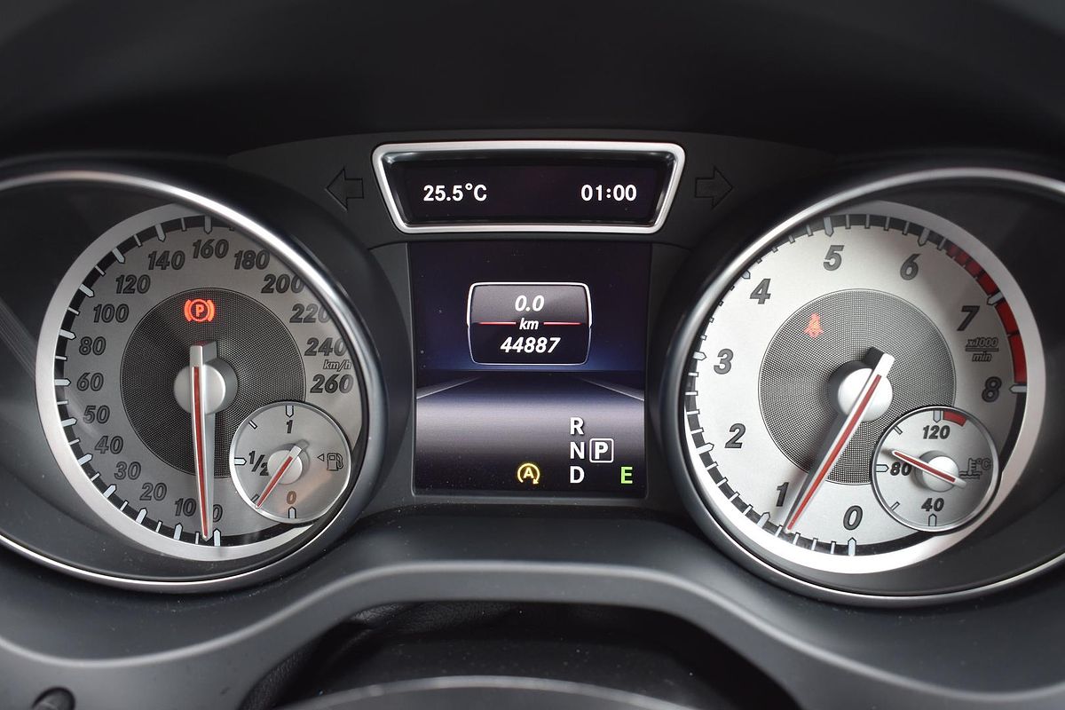 2015 Mercedes-Benz GLA-Class GLA250 X156