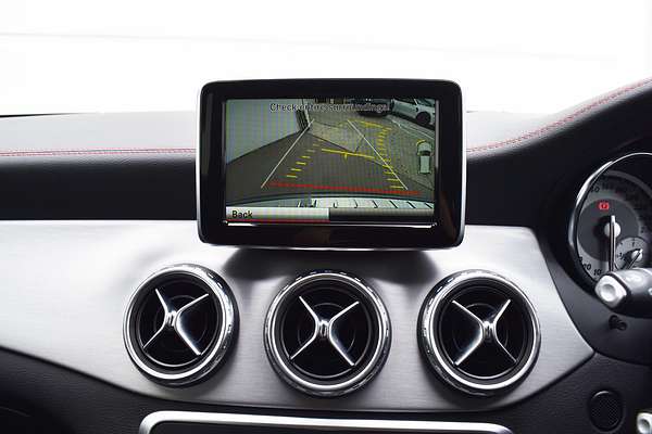 2015 Mercedes-Benz GLA-Class GLA250 X156
