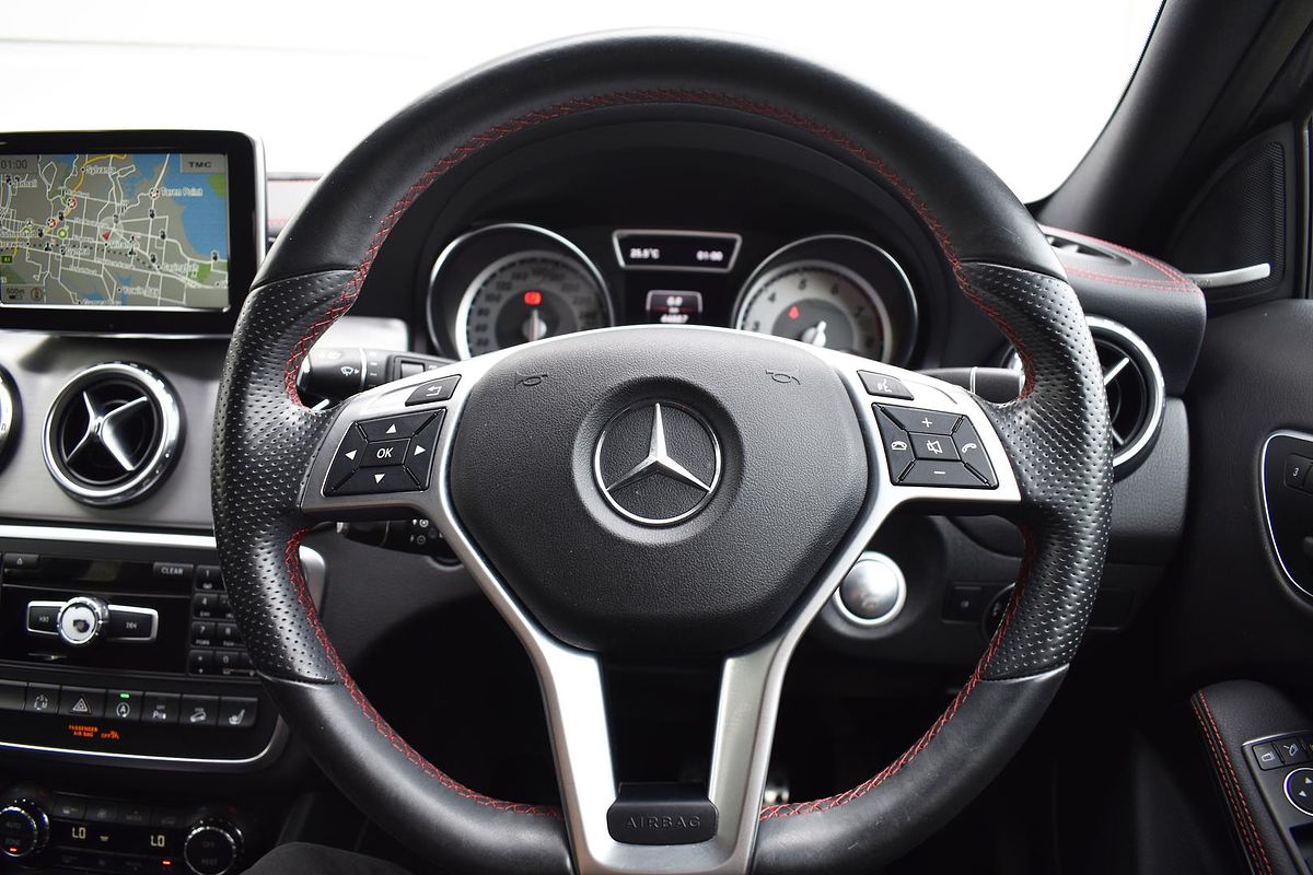 2015 Mercedes-Benz GLA-Class GLA250 X156