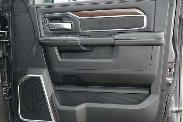 2024 RAM 2500 Laramie DJ 4X4