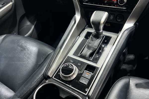 2022 Mitsubishi Pajero Sport Exceed QF