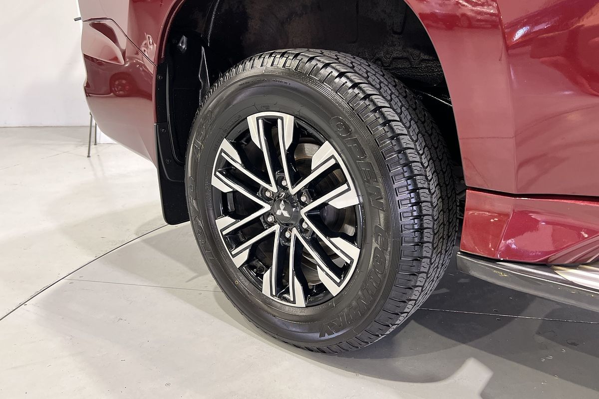 2022 Mitsubishi Pajero Sport Exceed QF