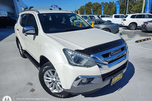 2017 Isuzu MU-X LS-T