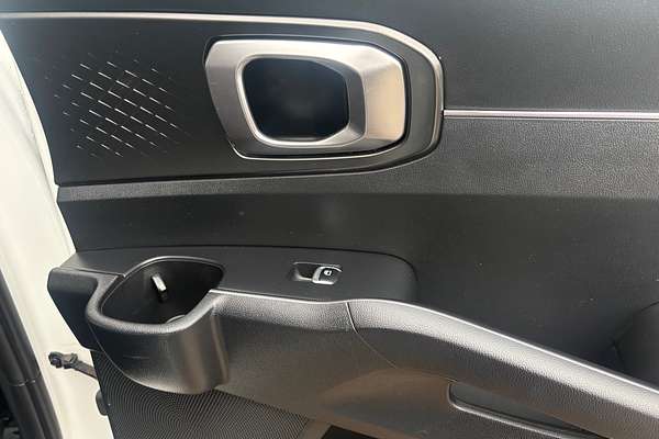 2023 Kia Sorento S MQ4