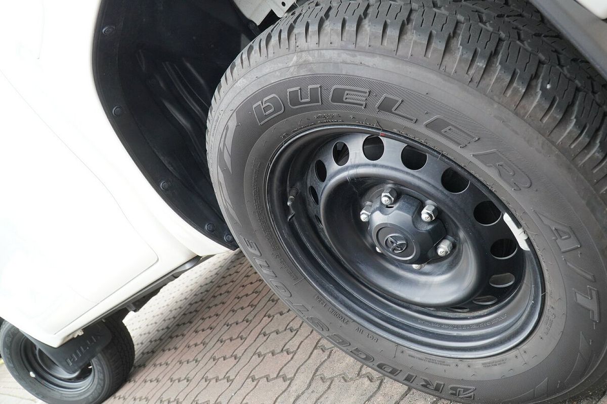 2024 Toyota Hilux Workmate GUN125R 4X4