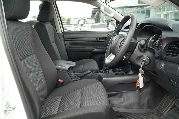 2024 Toyota Hilux Workmate GUN125R 4X4
