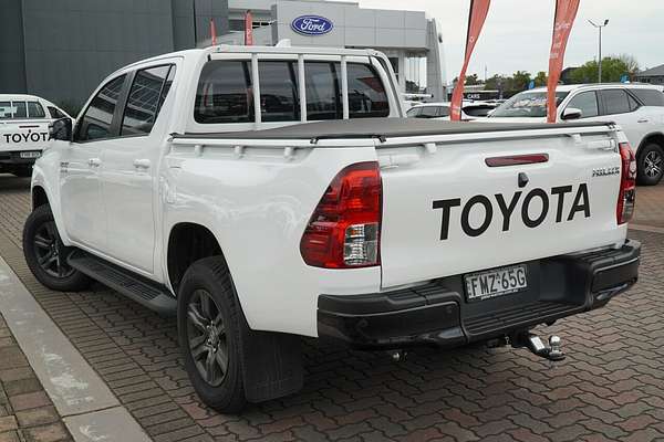 2024 Toyota Hilux SR 48V GUN126R 4X4