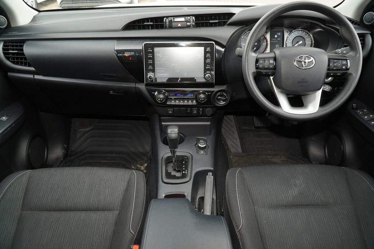 2024 Toyota Hilux SR 48V GUN126R 4X4