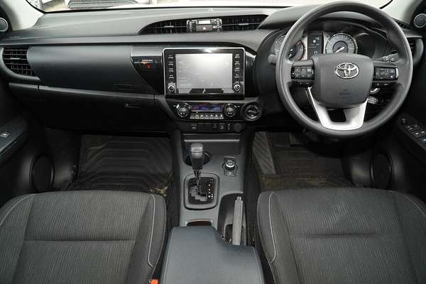 2024 Toyota Hilux SR 48V GUN126R 4X4