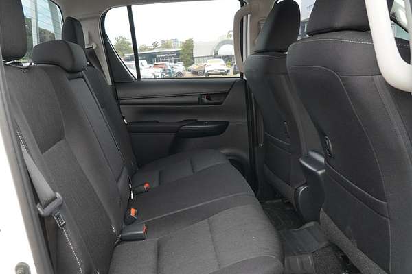 2024 Toyota Hilux SR 48V GUN126R 4X4