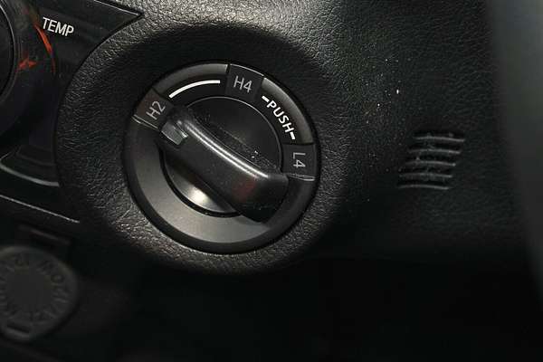 2024 Toyota Hilux SR 48V GUN126R 4X4