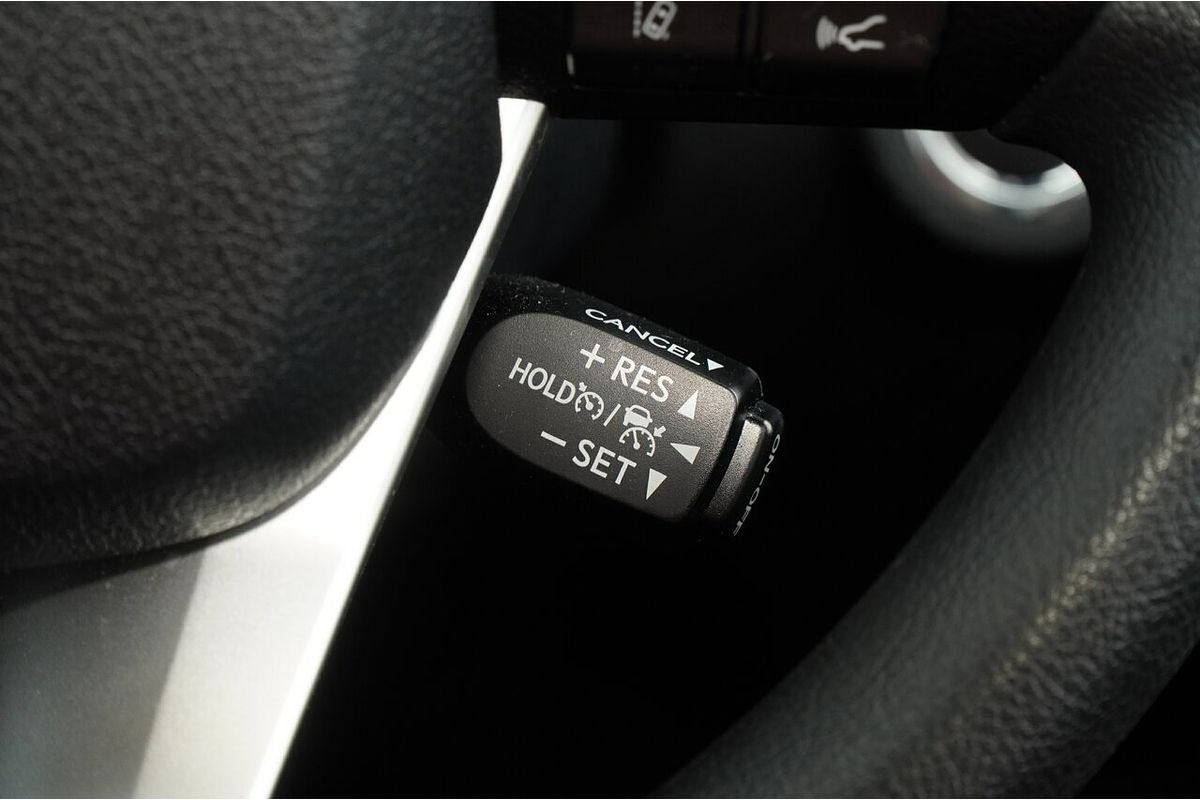 2024 Toyota Hilux SR 48V GUN126R 4X4