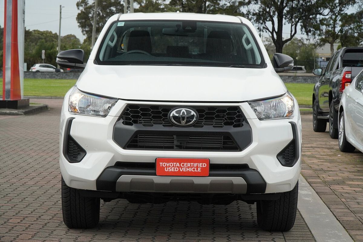 2024 Toyota Hilux SR 48V GUN126R 4X4