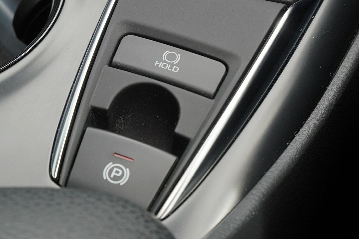 2020 Toyota Camry Ascent Sport ASV70R