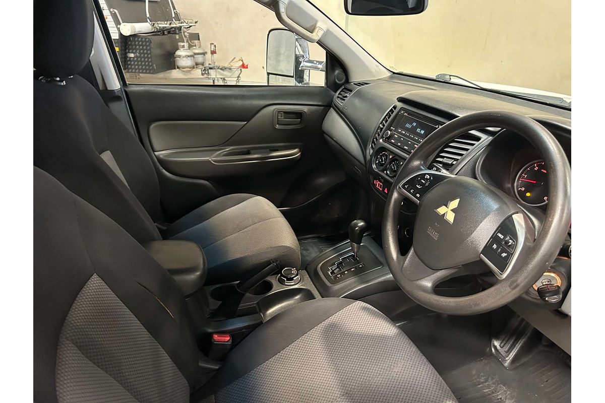 2015 Mitsubishi Triton GLX MQ 4X4