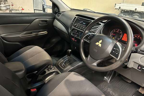 2015 Mitsubishi Triton GLX MQ 4X4