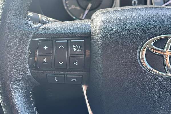 2021 Toyota Hilux SR5 GUN126R 4X4