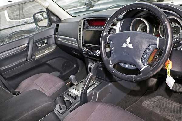 2021 Mitsubishi Pajero GLX NX