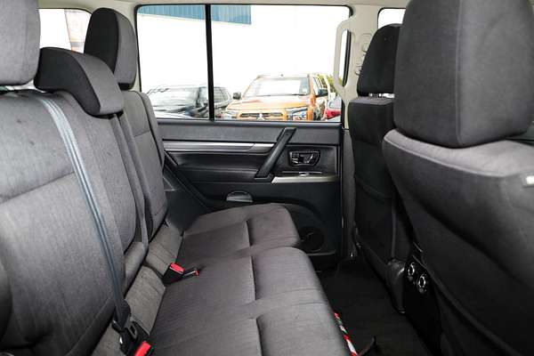 2021 Mitsubishi Pajero GLX NX