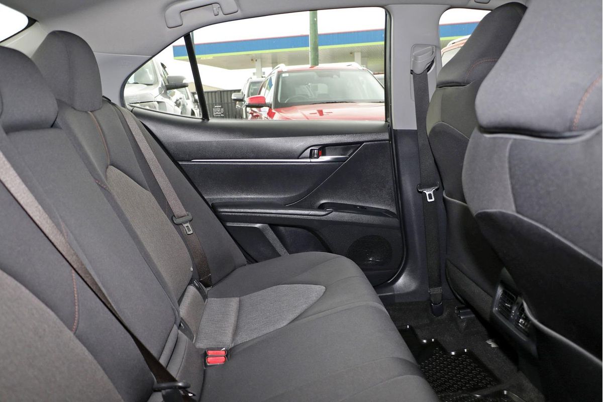 2020 Toyota Camry Ascent AXVH70R