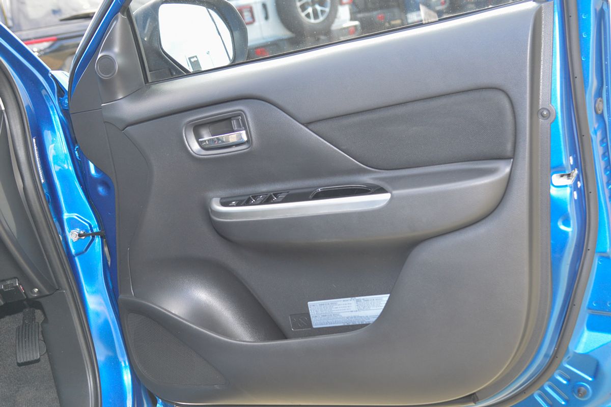 2021 Mitsubishi Triton GLS MR 4X4