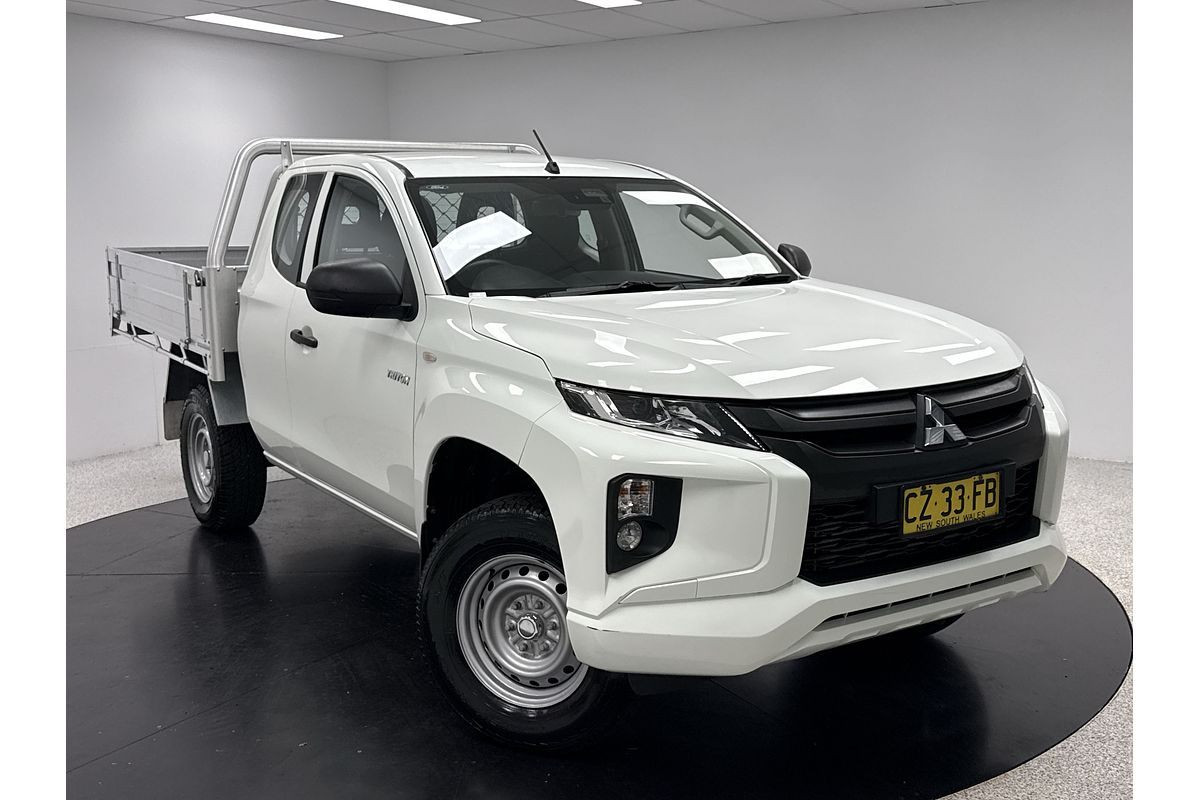 2020 Mitsubishi Triton GLX ADAS MR 4X4