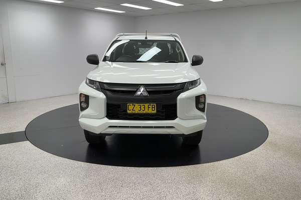 2020 Mitsubishi Triton GLX ADAS MR 4X4