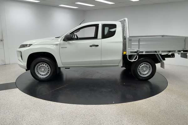 2020 Mitsubishi Triton GLX ADAS MR 4X4