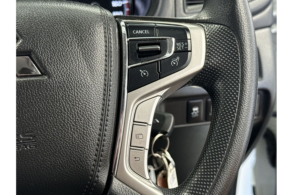 2020 Mitsubishi Triton GLX ADAS MR 4X4