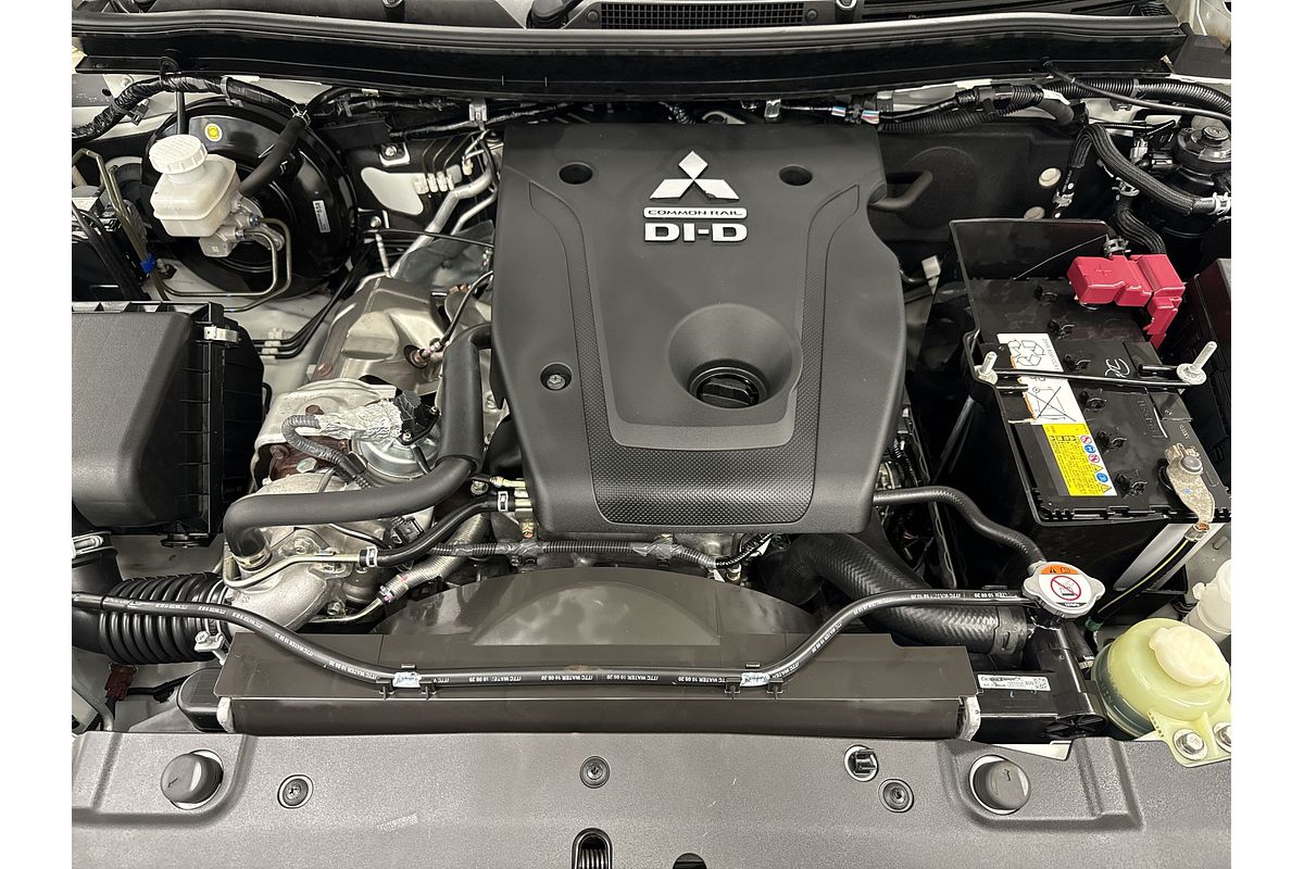 2020 Mitsubishi Triton GLX ADAS MR 4X4