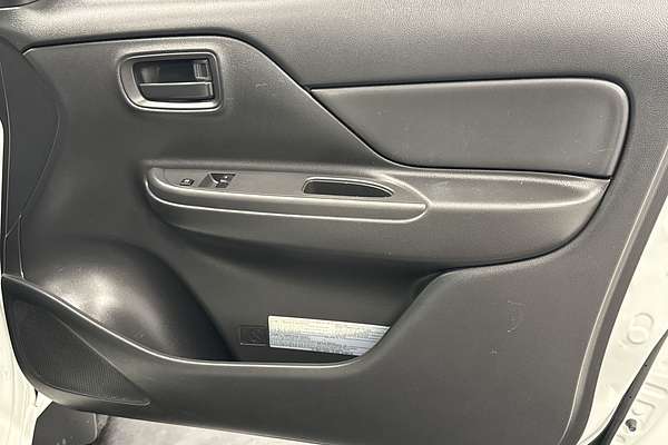2020 Mitsubishi Triton GLX ADAS MR 4X4