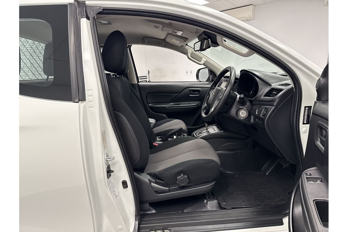 2020 Mitsubishi Triton GLX ADAS MR 4X4