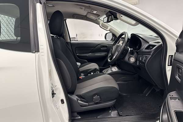 2020 Mitsubishi Triton GLX ADAS MR 4X4