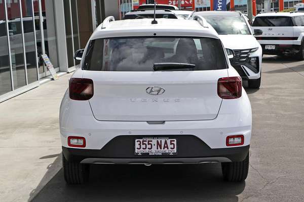 2024 Hyundai Venue Elite QX.V5