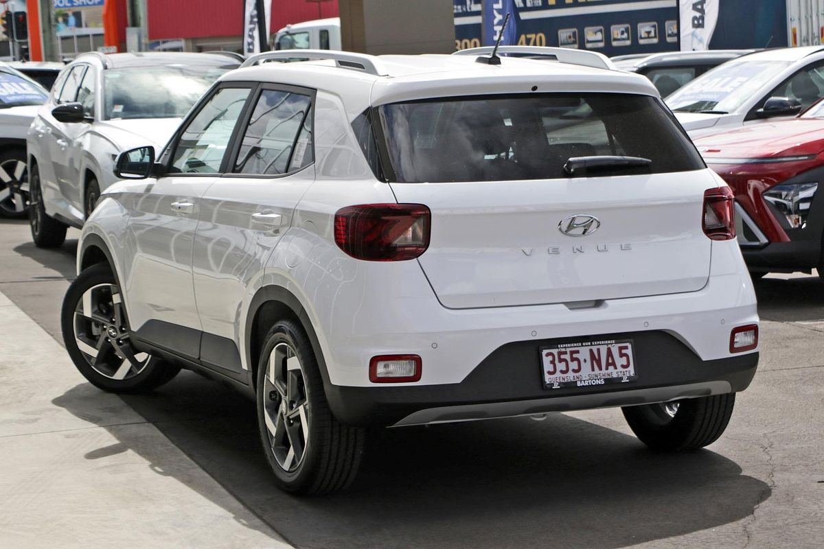 2024 Hyundai Venue Elite QX.V5