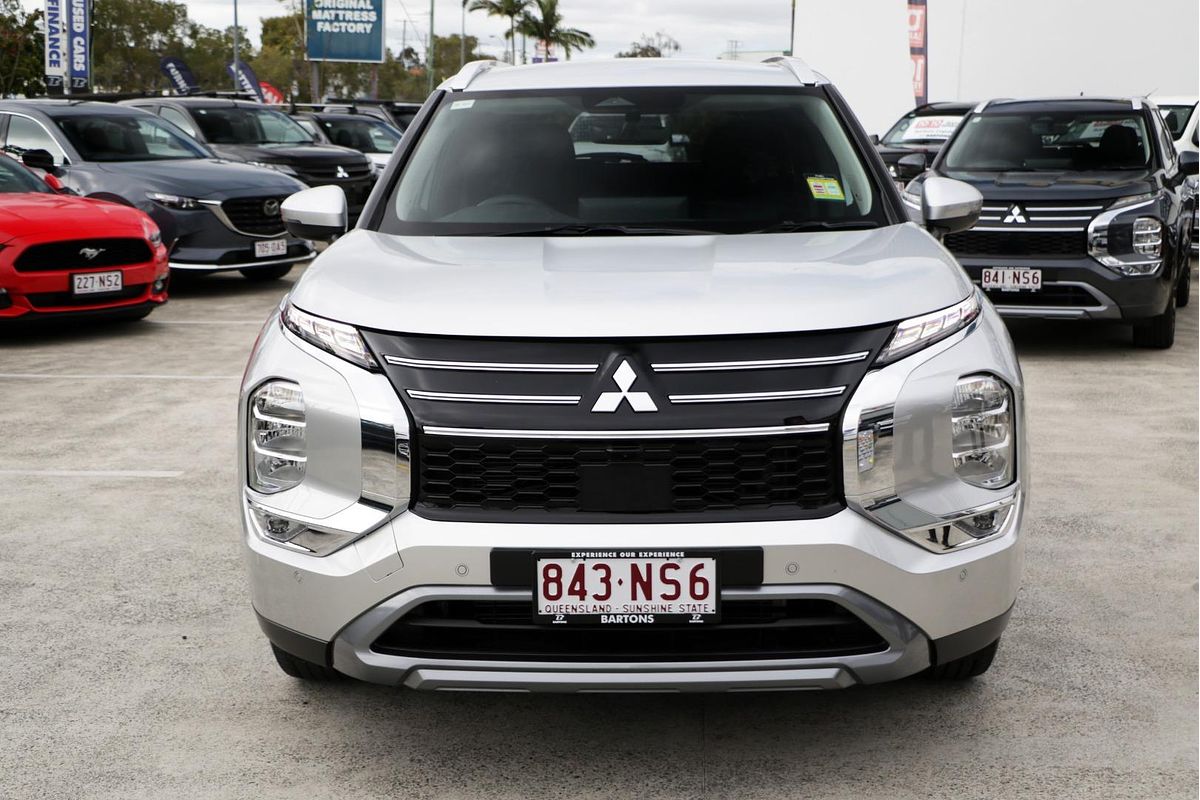 2025 Mitsubishi Outlander LS ZM