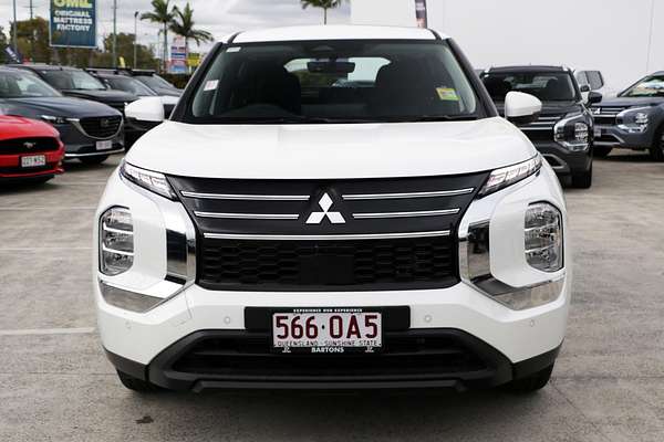 2025 Mitsubishi Outlander ES ZM