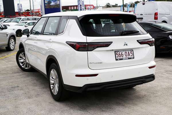 2025 Mitsubishi Outlander ES ZM