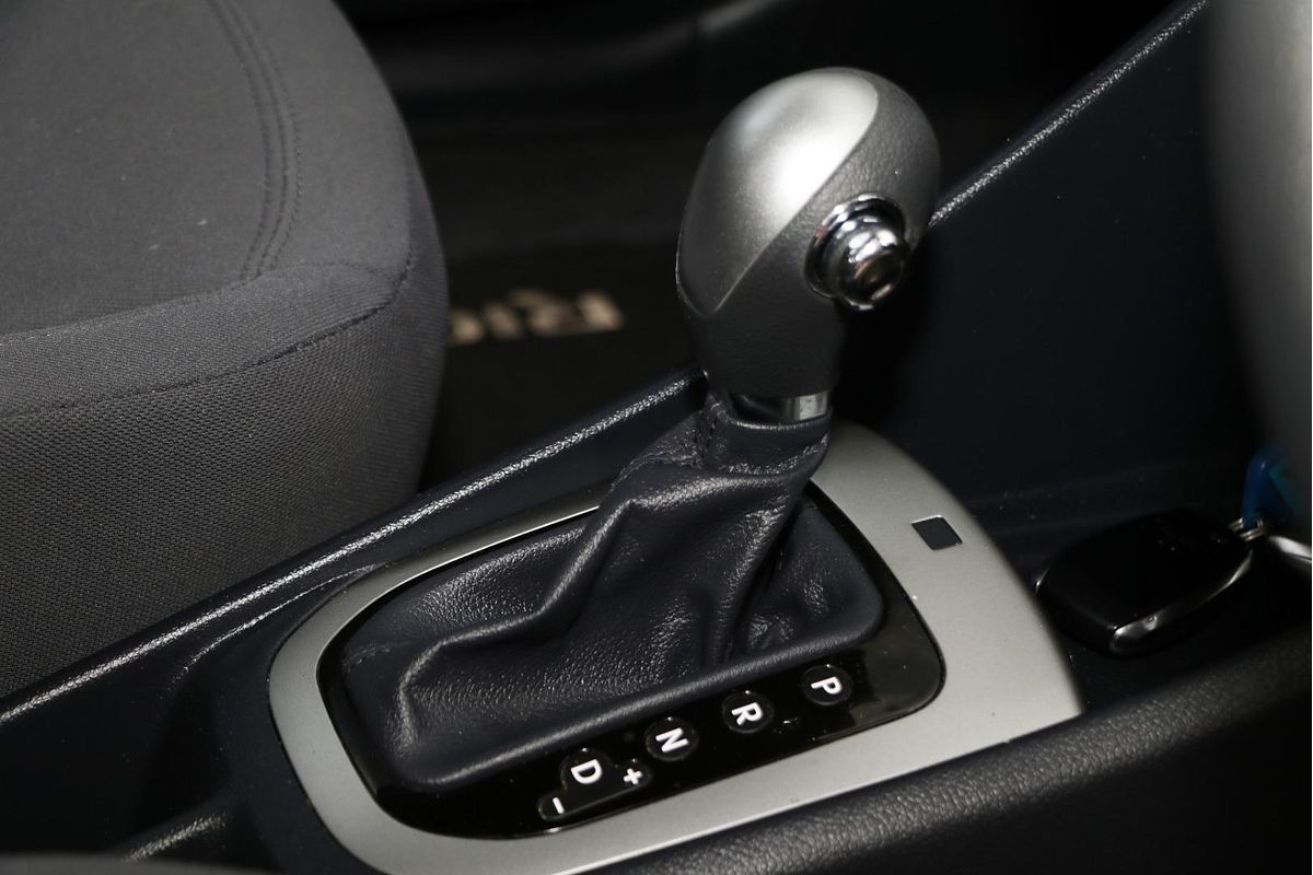 2013 Kia Rio S UB