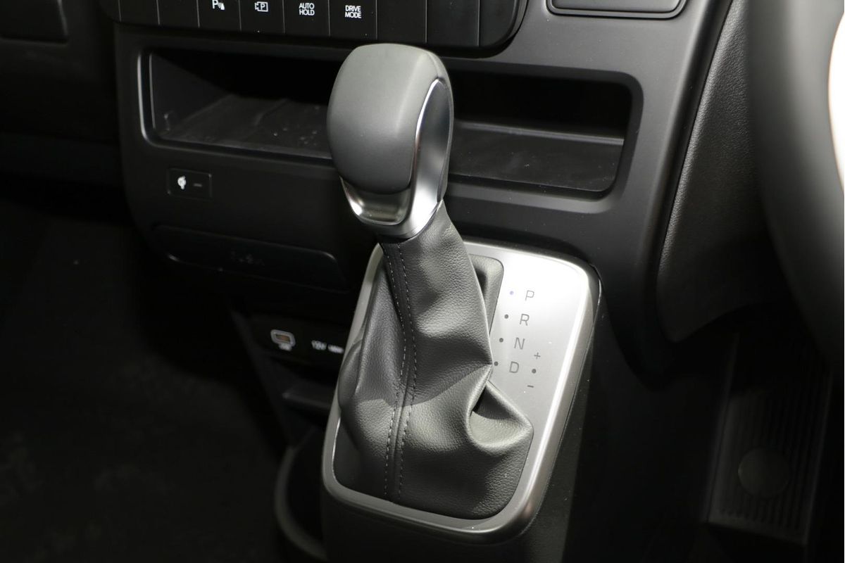 2025 Hyundai STARIA LOAD US4.V3