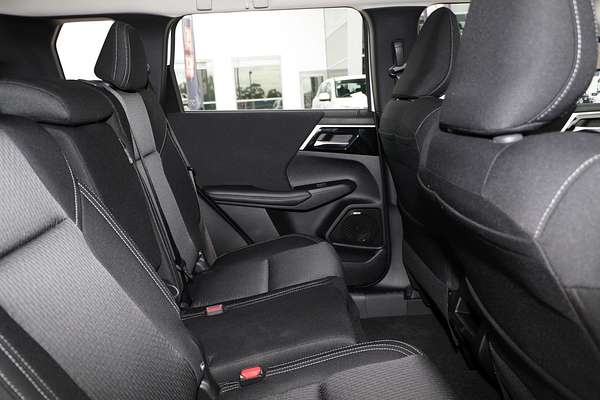 2025 Mitsubishi Outlander ES ZM