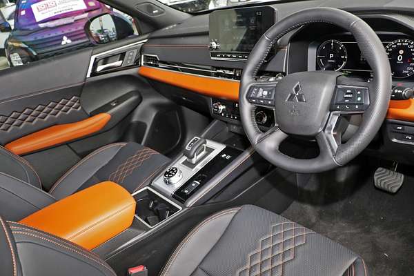 2025 Mitsubishi Outlander PHEV Exceed Tourer ZM