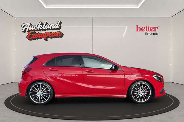 2015 Mercedes-Benz A-Class A250 SPORT 4M 2.0P/4