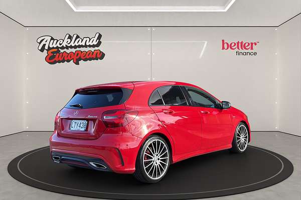 2015 Mercedes-Benz A-Class A250 SPORT 4M 2.0P/4
