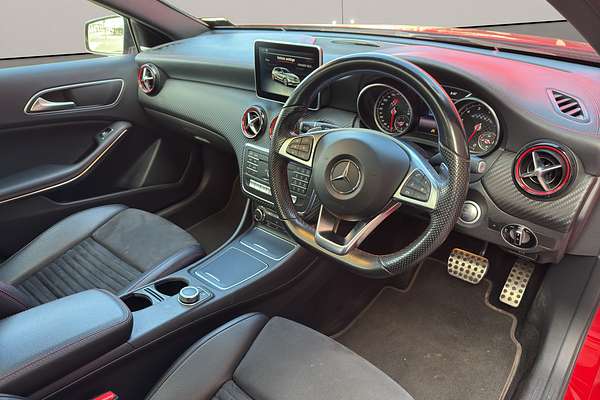 2015 Mercedes-Benz A-Class A250 SPORT 4M 2.0P/4