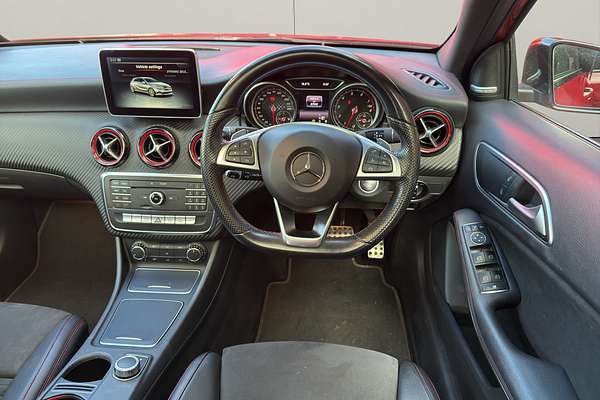 2015 Mercedes-Benz A-Class A250 SPORT 4M 2.0P/4